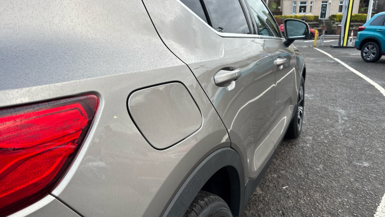 Volvo Xc40 2.0 B4P Inscription Pro 5dr Auto Petrol Estate